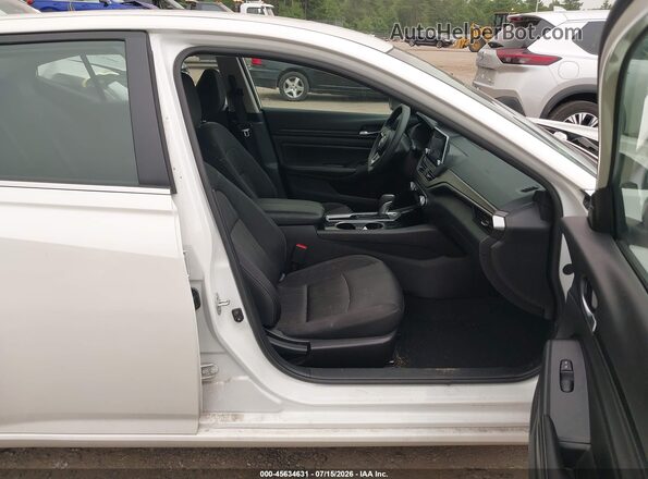 1N4BL4DV2RN326837 2024 NISSAN ALTIMA Белый Вид салона спереди