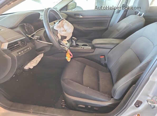 1N4BL4DV2RN381305 2024 NISSAN ALTIMA Silver წინა სალონის ხედი