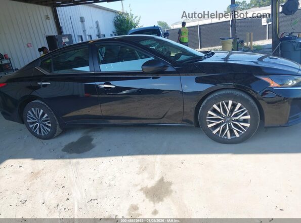 1N4BL4DV2SN331350 2025 NISSAN ALTIMA Black Widok wnętrza 360 stopni