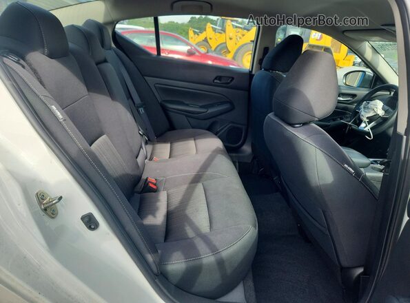 1N4BL4DV2SN346558 2025 NISSAN ALTIMA White უკანა სავარძლების ხედი