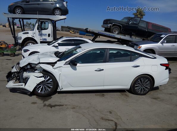 1N4BL4DV2SN354613 2025 NISSAN ALTIMA White Vista interior de 360 grados