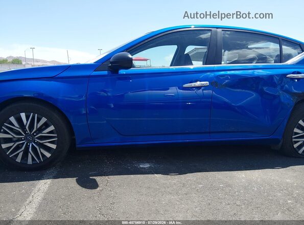 1N4BL4DV2SN373758 2025 NISSAN ALTIMA Blue Սալոնի 360 աստիճան տեսք