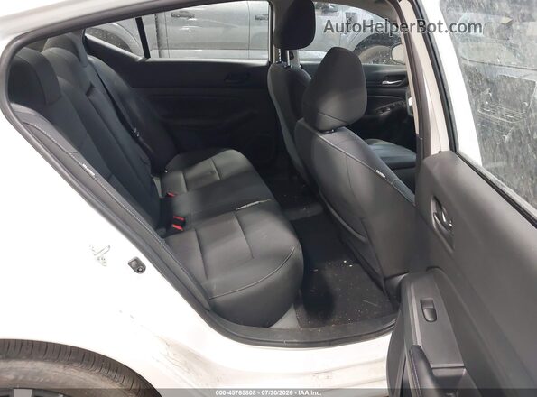 1N4BL4DV2SN399826 2025 NISSAN ALTIMA White VIN կոդի պիտակի տեսք