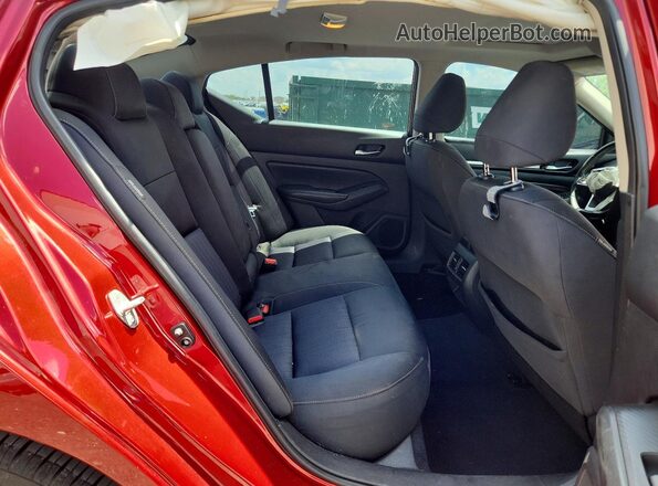 1N4BL4DV3KC126552 2019 NISSAN ALTIMA Red უკანა სავარძლების ხედი
