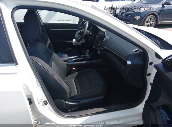1N4BL4DV3MN317265 2021 NISSAN ALTIMA Белый Вид салона спереди