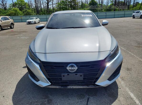 1N4BL4DV3RN304653 2024 NISSAN ALTIMA Silver Դիմացի տեսք