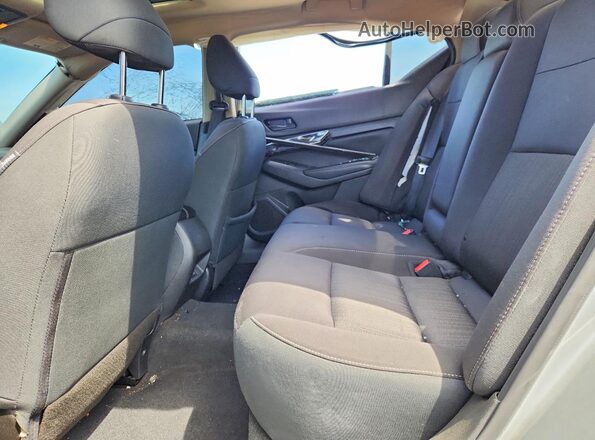 1N4BL4DV3RN304653 2024 NISSAN ALTIMA Silver Հետևի նստատեղերի տեսք