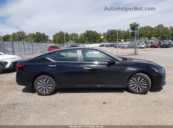 1N4BL4DV3SN368391 2025 NISSAN ALTIMA Black უკანა სალონის ხედი