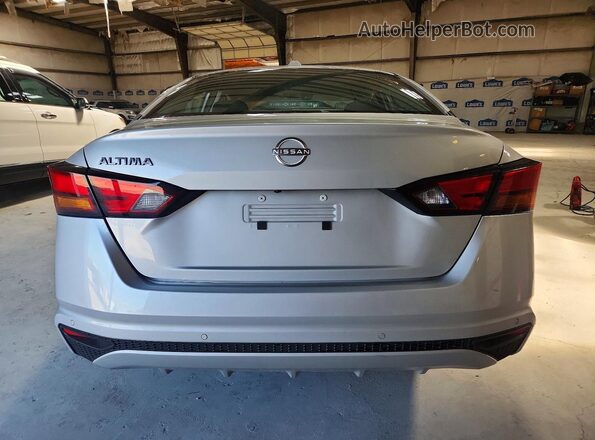 1N4BL4DV3SN380637 2025 NISSAN ALTIMA Silver Vista trasera