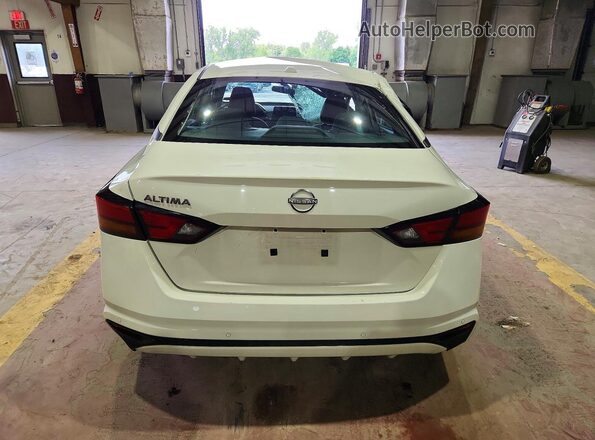1N4BL4DV3SN394019 2025 NISSAN ALTIMA White Հետևի տեսք