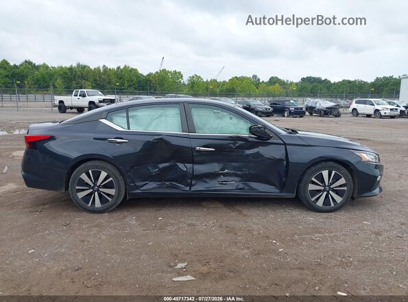 1N4BL4DV4NN307944 2022 NISSAN ALTIMA Gray Вид задньої частини салону