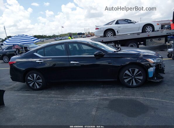 1N4BL4DV4NN400978 2022 NISSAN ALTIMA Black 360 interior view
