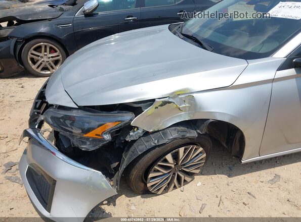1N4BL4DV4PN329476 2023 NISSAN ALTIMA Silver Vista frontal