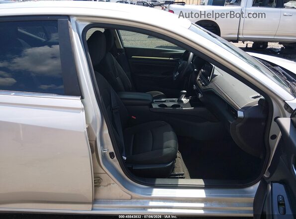1N4BL4DV4PN363370 2023 NISSAN ALTIMA Серебряный Вид салона спереди