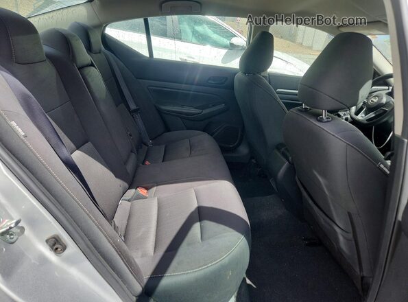 1N4BL4DV4PN386602 2023 NISSAN ALTIMA Silver Հետևի նստատեղերի տեսք