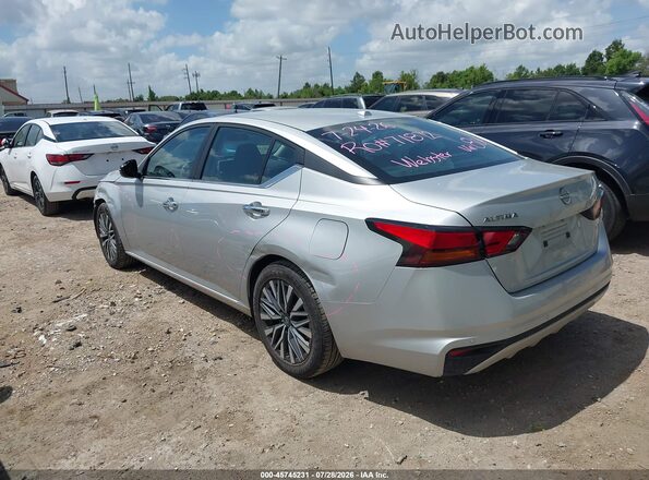 1N4BL4DV4SN378041 2025 NISSAN ALTIMA Silver Trasero izquierdo