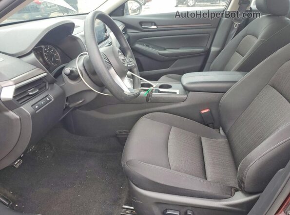 1N4BL4DV4SN395650 2025 NISSAN ALTIMA Burgundy Vista interior delantera