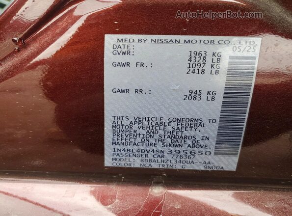 1N4BL4DV4SN395650 2025 NISSAN ALTIMA Burgundy Vista de la etiqueta del VIN