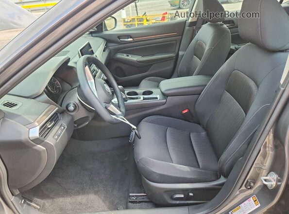 1N4BL4DV4SN396961 2025 NISSAN ALTIMA Gray Вид салону спереду
