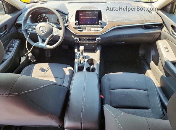 1N4BL4DV4TN310677 2026 NISSAN ALTIMA Black Առջևի վահանակի տեսք