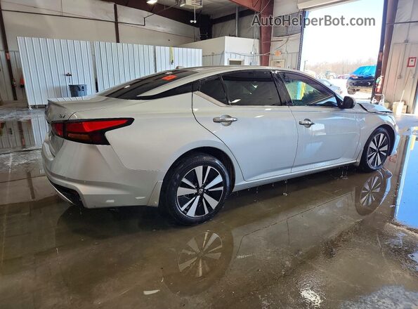 1N4BL4DV5LC228243 2020 NISSAN ALTIMA Silver Задня права чверть
