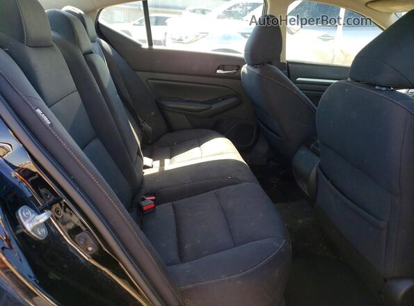 1N4BL4DV5MN407078 2021 NISSAN ALTIMA Black Rear seats view
