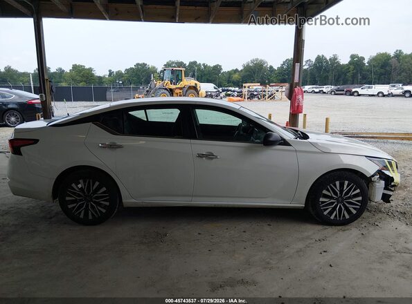 1N4BL4DV5SN372071 2025 NISSAN ALTIMA Белый Вид задней части салона