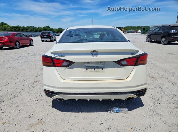 1N4BL4DV6KC170996 2019 NISSAN ALTIMA White Rear view
