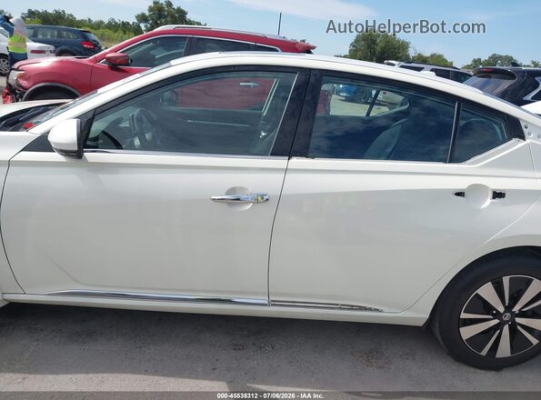 1N4BL4DV6LC224329 2020 NISSAN ALTIMA White Widok wnętrza 360 stopni