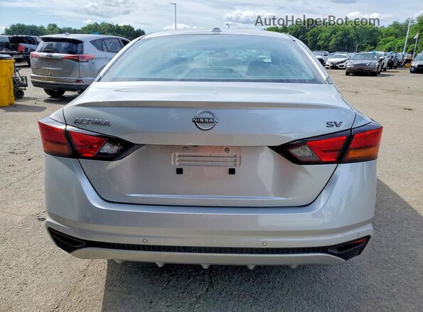 1N4BL4DV6RN346699 2024 NISSAN ALTIMA Silver Հետևի տեսք