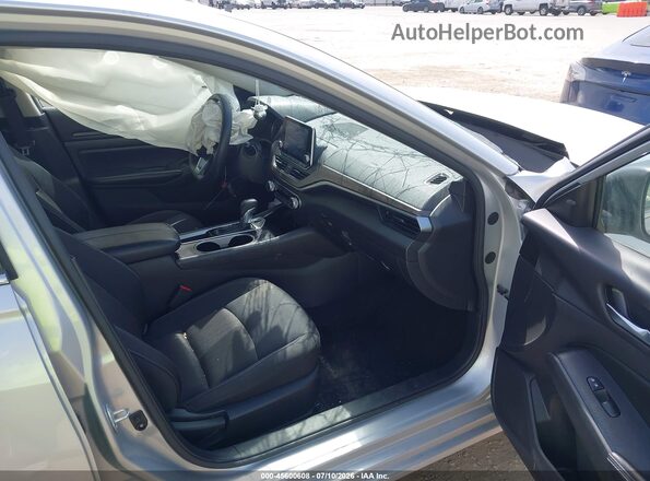 1N4BL4DV6RN346802 2024 NISSAN ALTIMA Серебряный Вид салона спереди