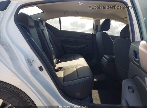 1N4BL4DV6RN381386 2024 NISSAN ALTIMA White Widok naklejki z numerem VIN