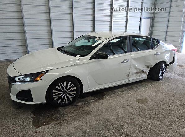 1N4BL4DV6SN400024 2025 NISSAN ALTIMA White VIN sticker view