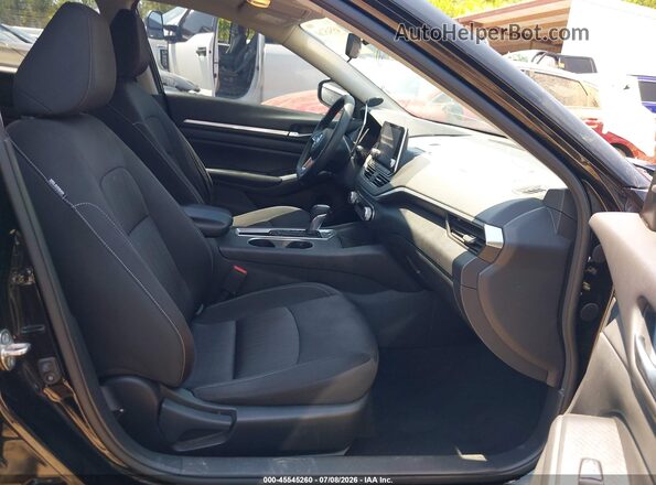 1N4BL4DV7NN423817 2022 NISSAN ALTIMA Черный Вид салона спереди