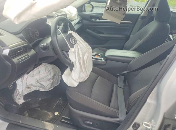 1N4BL4DV7PN351407 2023 NISSAN ALTIMA Silver Widok wnętrza z przodu