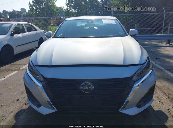 1N4BL4DV7PN366795 2023 NISSAN ALTIMA Silver Vista del cuadro de instrumentos