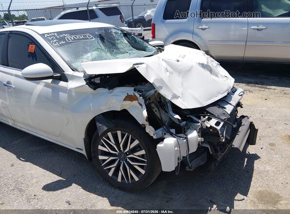 1N4BL4DV7RN353290 2024 NISSAN ALTIMA White ხელსაწყოთა პანელის ხედი