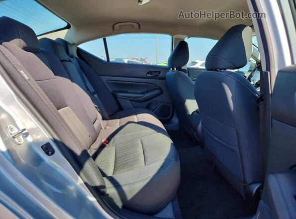 1N4BL4DV7RN376035 2024 NISSAN ALTIMA Silver Հետևի նստատեղերի տեսք