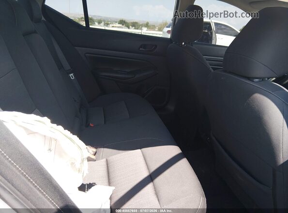 1N4BL4DV7RN392624 2024 NISSAN ALTIMA Silver VIN sticker view