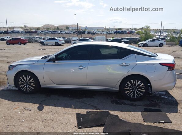 1N4BL4DV7RN392624 2024 NISSAN ALTIMA Silver 360 interior view