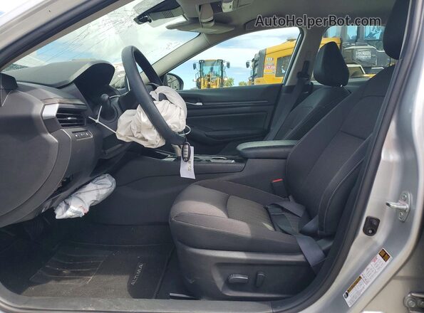 1N4BL4DV7RN410121 2024 NISSAN ALTIMA Silver Սալոնի դիմացի տեսք