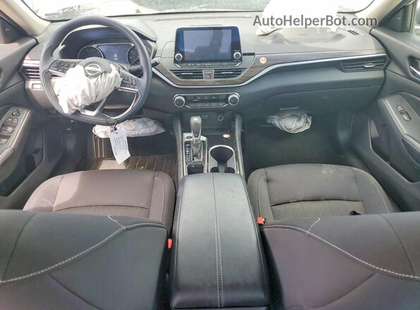 1N4BL4DV7RN410121 2024 NISSAN ALTIMA Silver Առջևի վահանակի տեսք