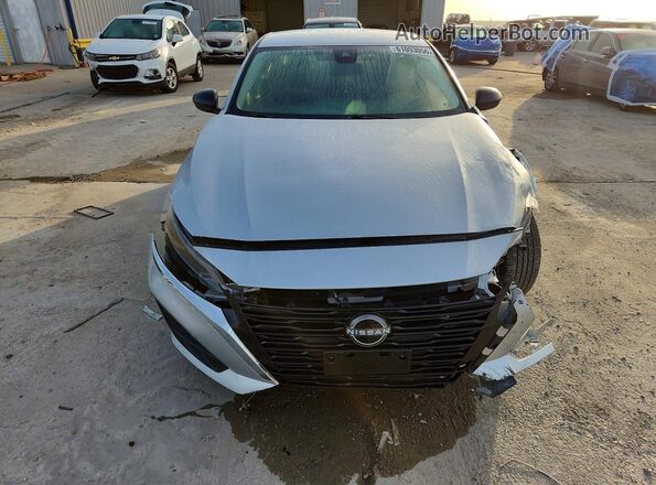 1N4BL4DV7RN429266 2024 NISSAN ALTIMA Серебряный Вид спереди