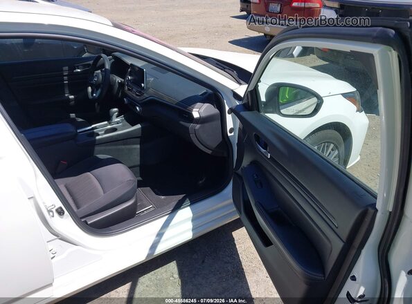 1N4BL4DV7SN357524 2025 NISSAN ALTIMA White Widok wnętrza z przodu