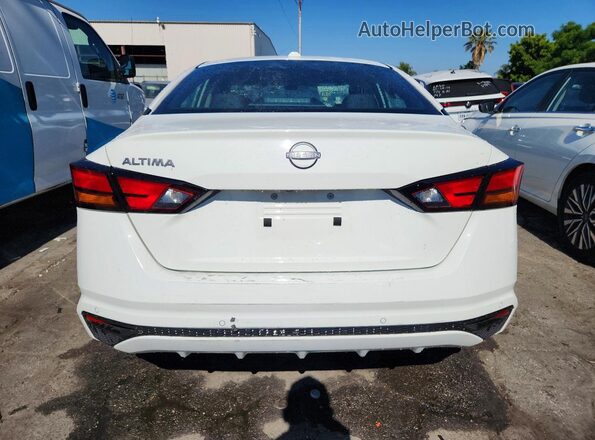 1N4BL4DV7SN374047 2025 NISSAN ALTIMA White Rear view