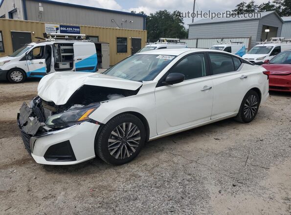 1N4BL4DV7SN377465 2025 NISSAN ALTIMA White 360 interior view