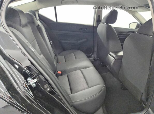 1N4BL4DV7TN320586 2026 NISSAN ALTIMA Black Հետևի նստատեղերի տեսք