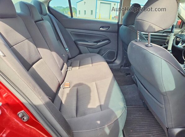 1N4BL4DV8MN382466 2021 NISSAN ALTIMA Red უკანა სავარძლების ხედი