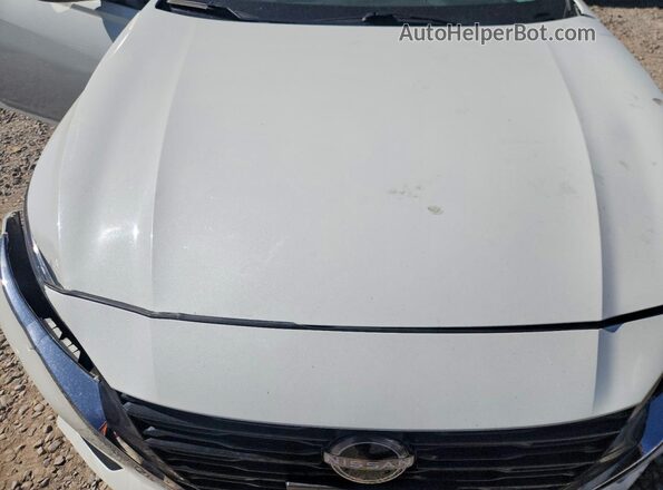 1N4BL4DV8PN367048 2023 NISSAN ALTIMA White Widok wnętrza z tyłu
