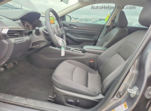 1N4BL4DV8RN322808 2024 NISSAN ALTIMA Gray Вид салону спереду